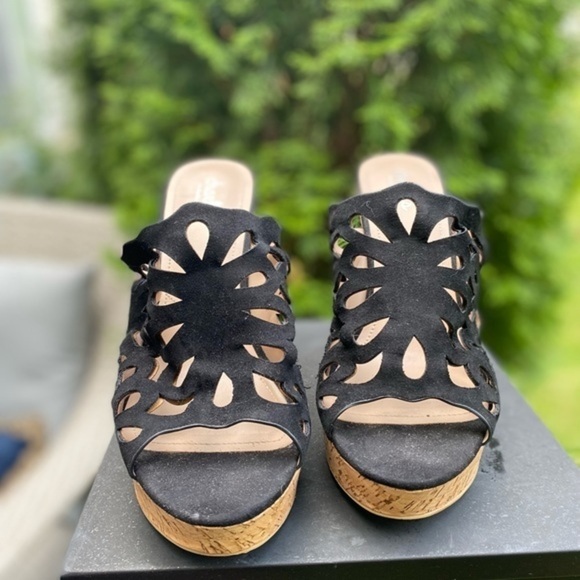 Charles By Charles David Cork Black Wedge Mules - Picture 8 of 10